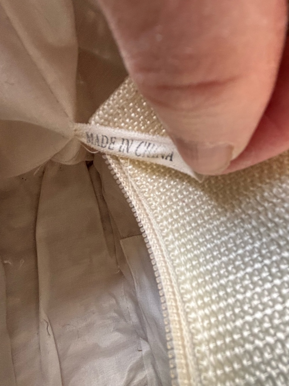 Vintage Straw Tote Handle Bag w Wicker Handles Top Zipper Beaded Handle Detail - Picture 12 of 16